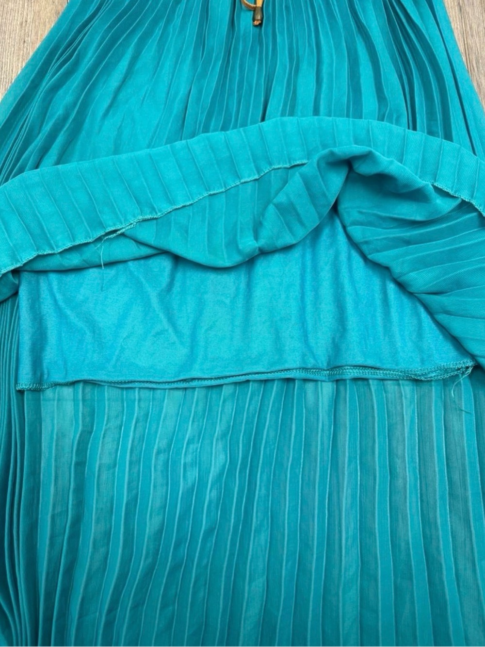 Vintage Y2K Magic Pleated High-Low Skirt - Picture 3 of 5